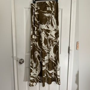 Long Skirt , Olive Green w/ white